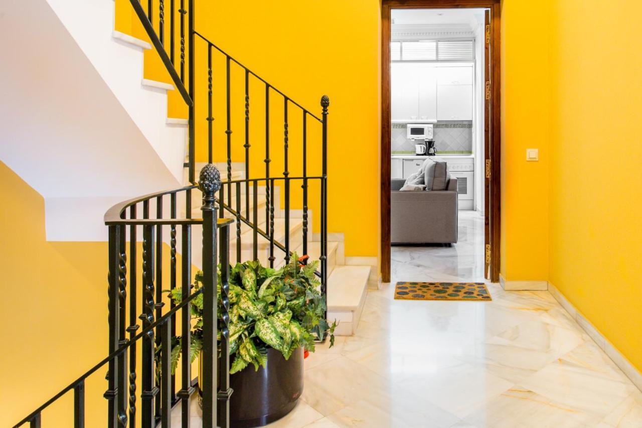Magico Apartamento En Casa Palacio Del Siglo XVII Sevilla Exterior foto