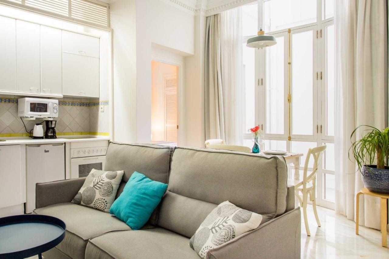 Magico Apartamento En Casa Palacio Del Siglo XVII Sevilla Exterior foto