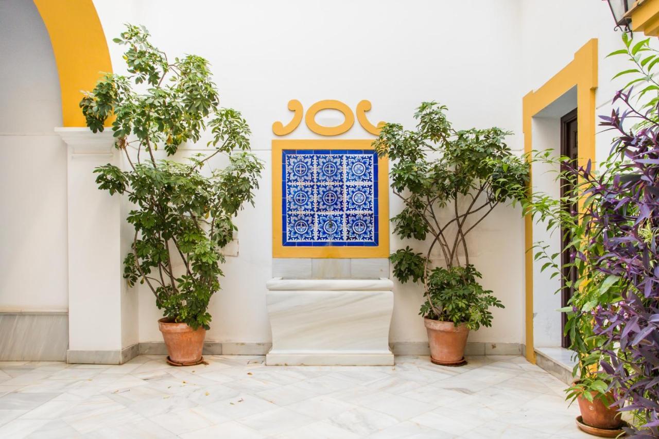 Magico Apartamento En Casa Palacio Del Siglo XVII Sevilla Exterior foto