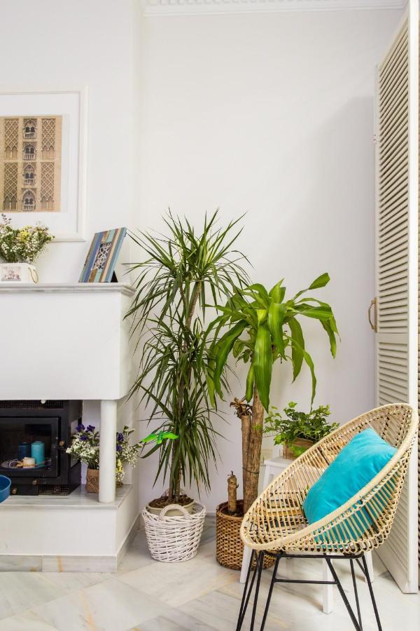 Magico Apartamento En Casa Palacio Del Siglo XVII Sevilla Exterior foto