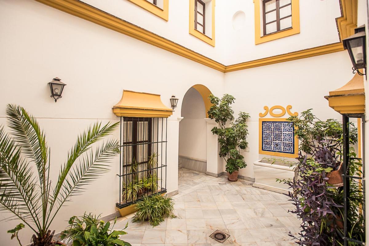 Magico Apartamento En Casa Palacio Del Siglo XVII Sevilla Exterior foto